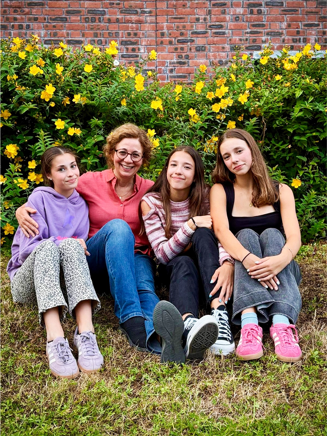 Grupo de estudiantes en curso de inglés en Irlanda durante programa de inmersión lingüística