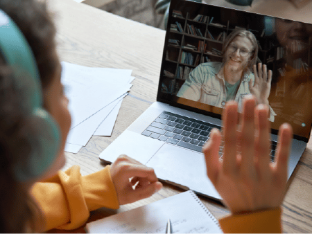 Acceso a School Online para clases de inglés 100% online